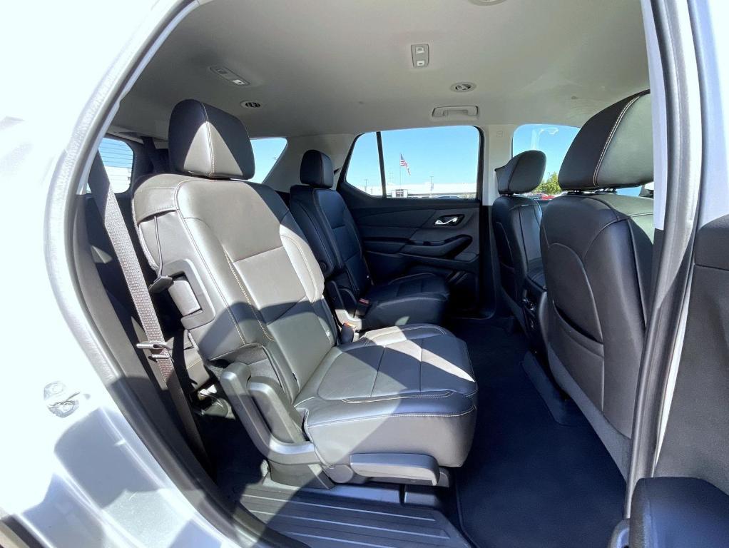 used 2021 Chevrolet Traverse car, priced at $31,670