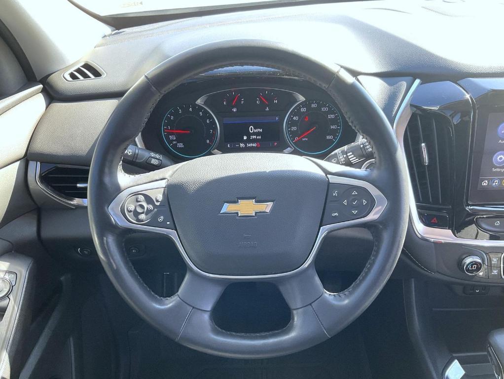 used 2021 Chevrolet Traverse car, priced at $31,670