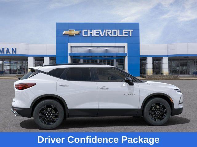 new 2025 Chevrolet Blazer car, priced at $32,680