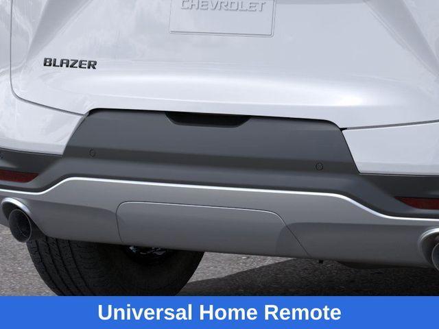 new 2025 Chevrolet Blazer car, priced at $32,680