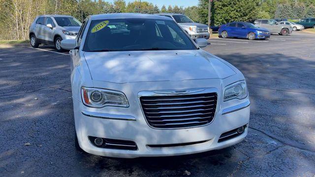 used 2014 Chrysler 300 car