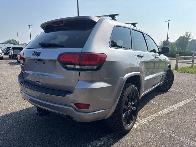 used 2017 Jeep Grand Cherokee car, priced at $15,495