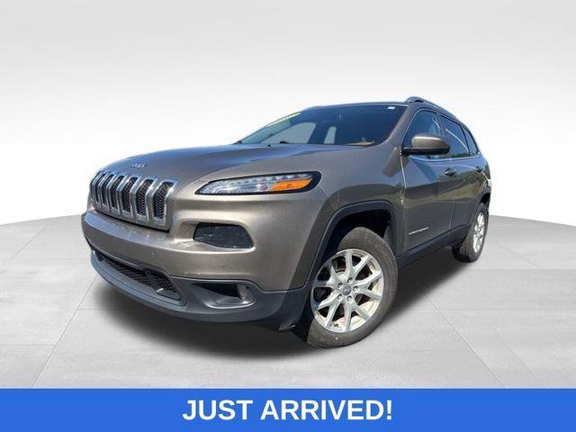 used 2016 Jeep Cherokee car, priced at $10,995