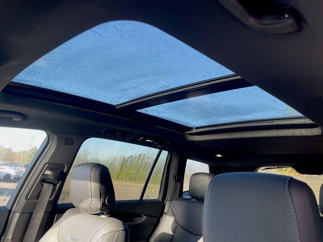 used 2025 Cadillac XT6 car, priced at $49,495