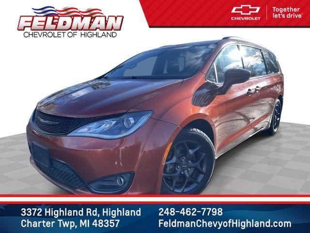 used 2018 Chrysler Pacifica car, priced at $11,995