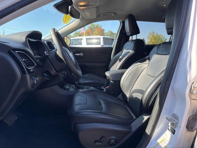used 2022 Jeep Cherokee car, priced at $22,999