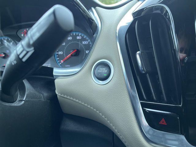 used 2023 Chevrolet Traverse car, priced at $28,495