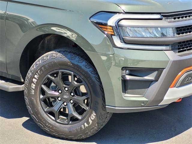 used 2022 Ford Expedition car, priced at $53,750