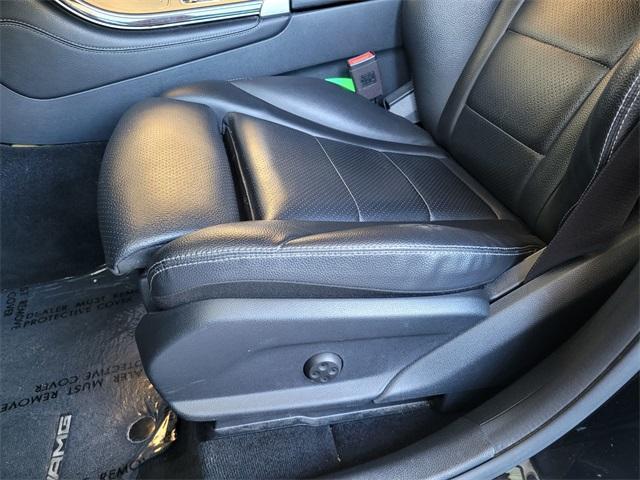 used 2019 Mercedes-Benz GLC 300 car, priced at $18,777