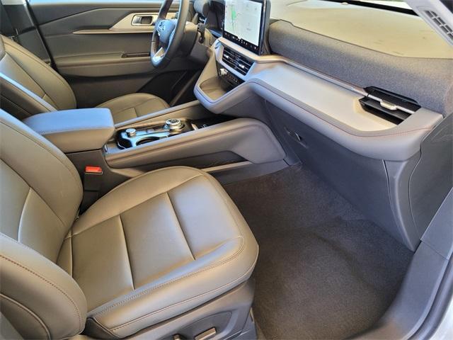 new 2025 Ford Explorer car, priced at $47,358