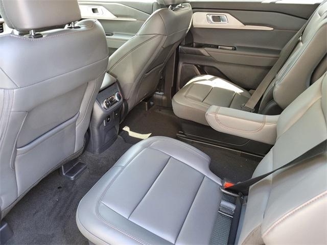 new 2025 Ford Explorer car, priced at $45,700
