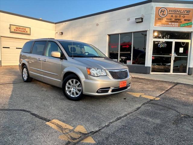 used 2015 Chrysler Town & Country car, priced at $7,495