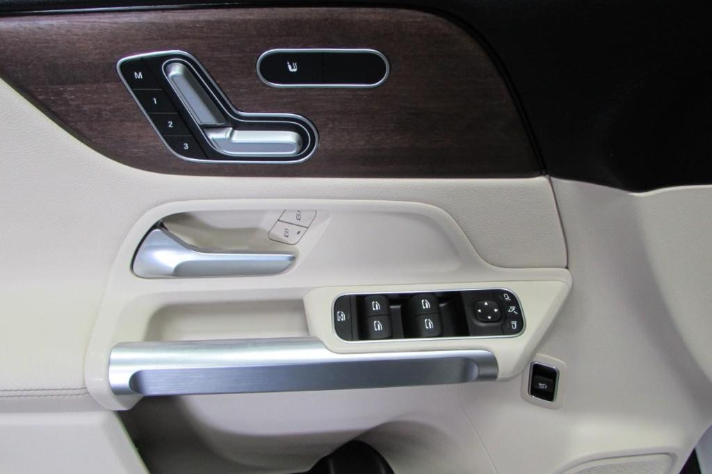 used 2020 Mercedes-Benz GLB 250 car, priced at $24,888