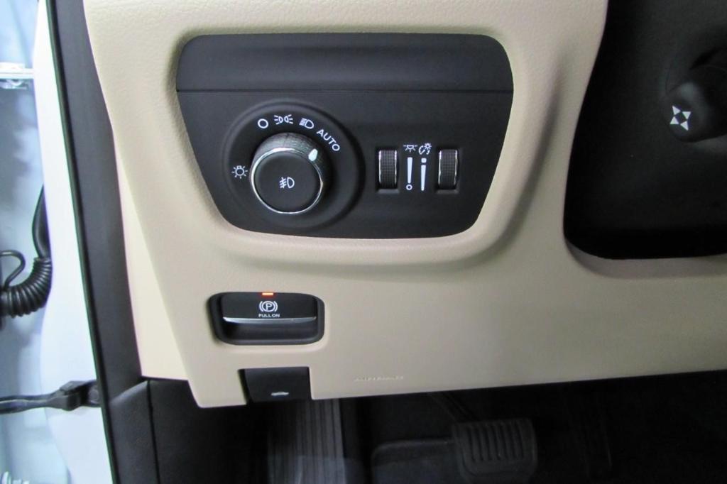 new 2025 Jeep Grand Cherokee L car, priced at $54,990