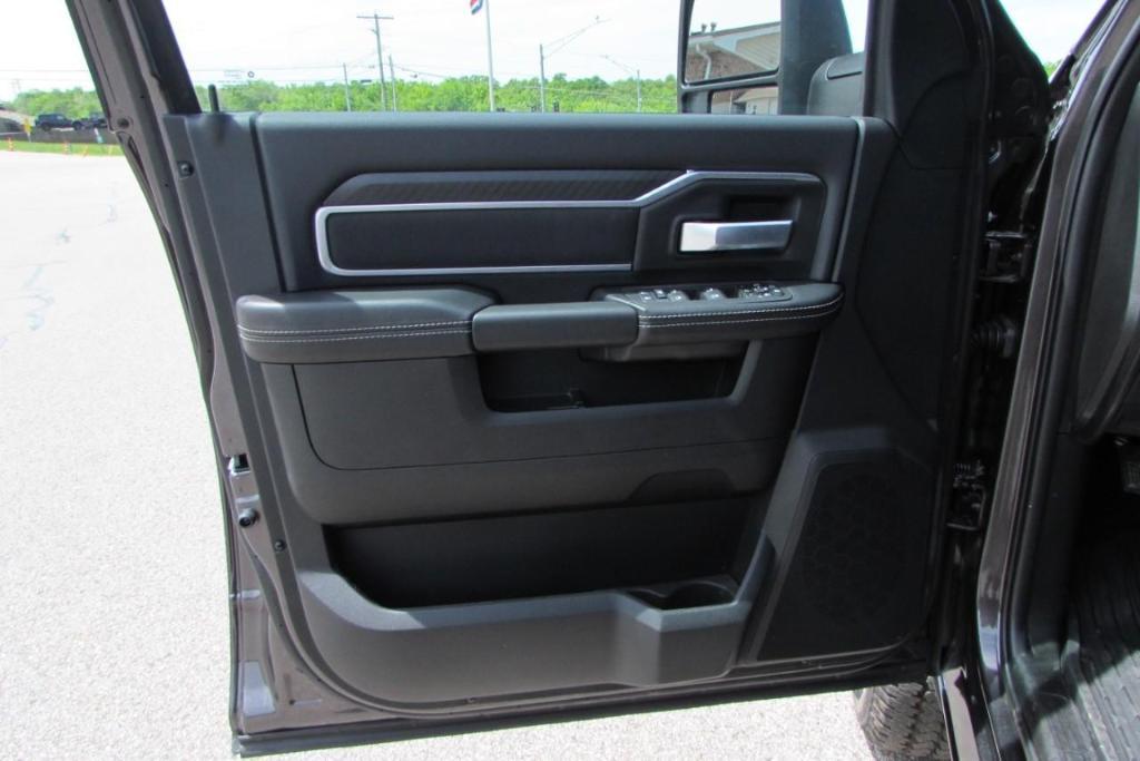 new 2025 Ram 2500 car, priced at $73,602