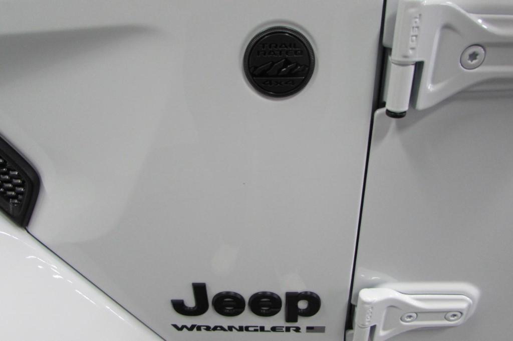 new 2025 Jeep Wrangler car, priced at $56,327