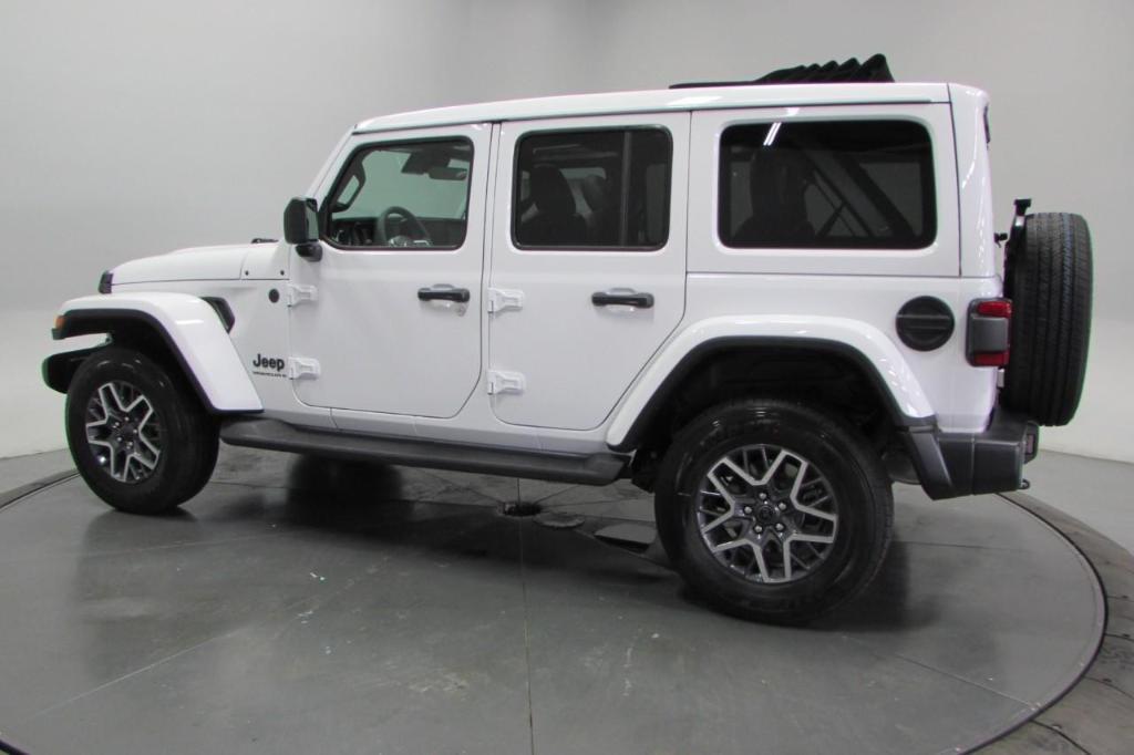 new 2025 Jeep Wrangler car, priced at $56,327