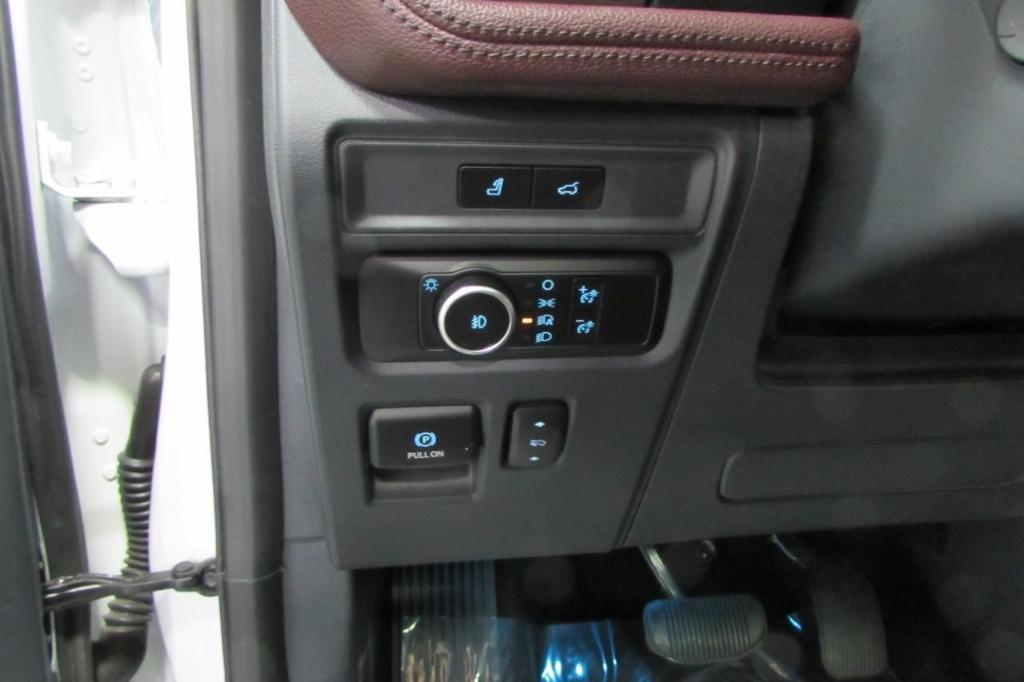 used 2023 Ford Expedition car, priced at $47,883
