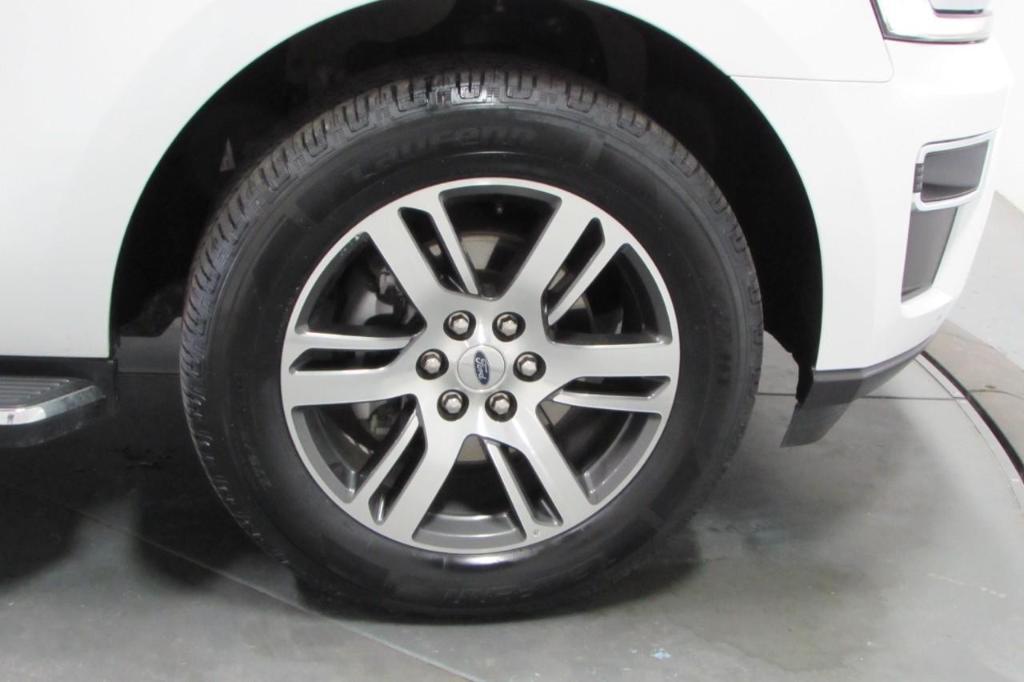 used 2023 Ford Expedition car, priced at $47,883