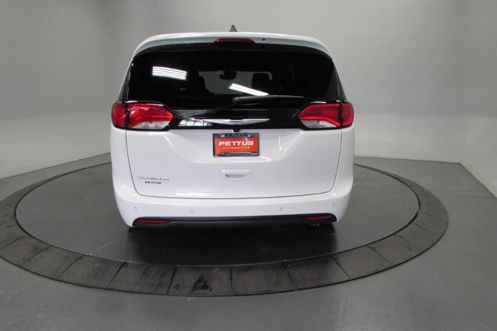 new 2025 Chrysler Voyager car, priced at $39,776