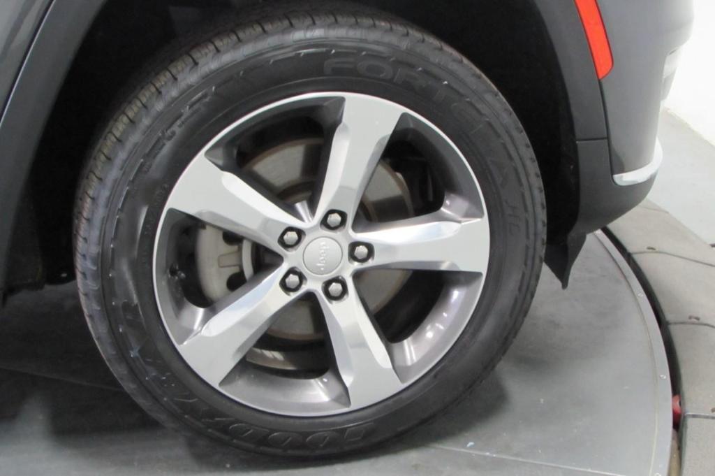 used 2022 Jeep Grand Cherokee L car, priced at $34,546