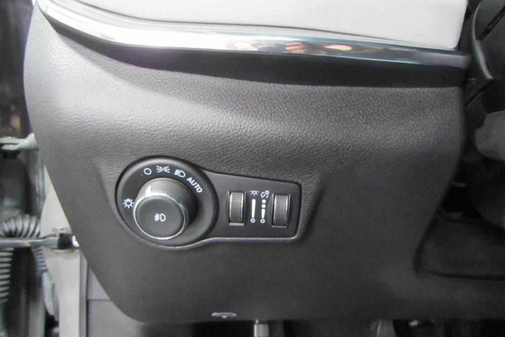 used 2022 Jeep Compass car, priced at $24,360