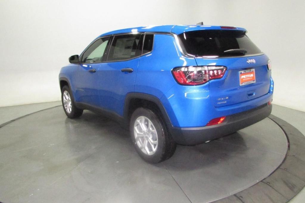 new 2024 Jeep Compass car, priced at $24,899