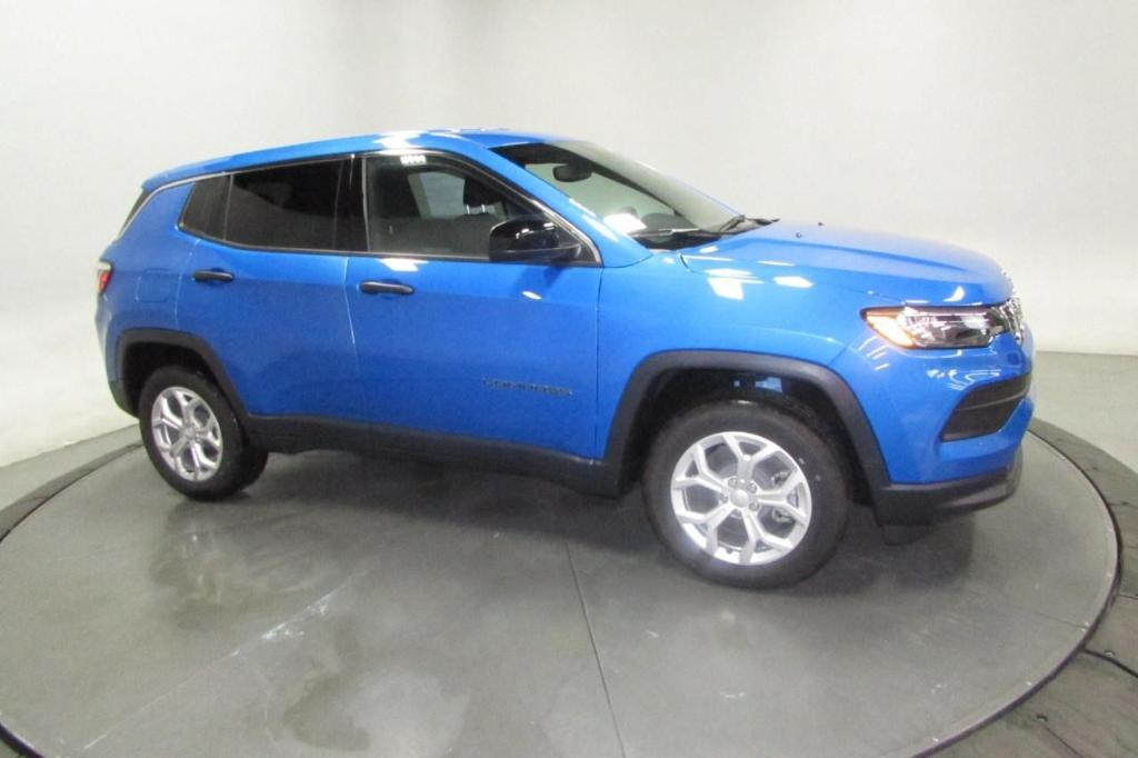 new 2024 Jeep Compass car, priced at $24,899