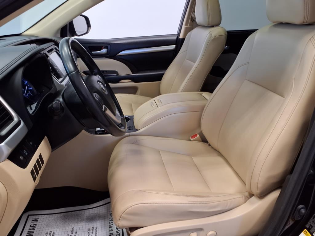 used 2018 Toyota Highlander car, priced at $19,995
