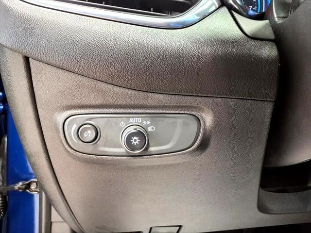 used 2022 Chevrolet Equinox car, priced at $17,995