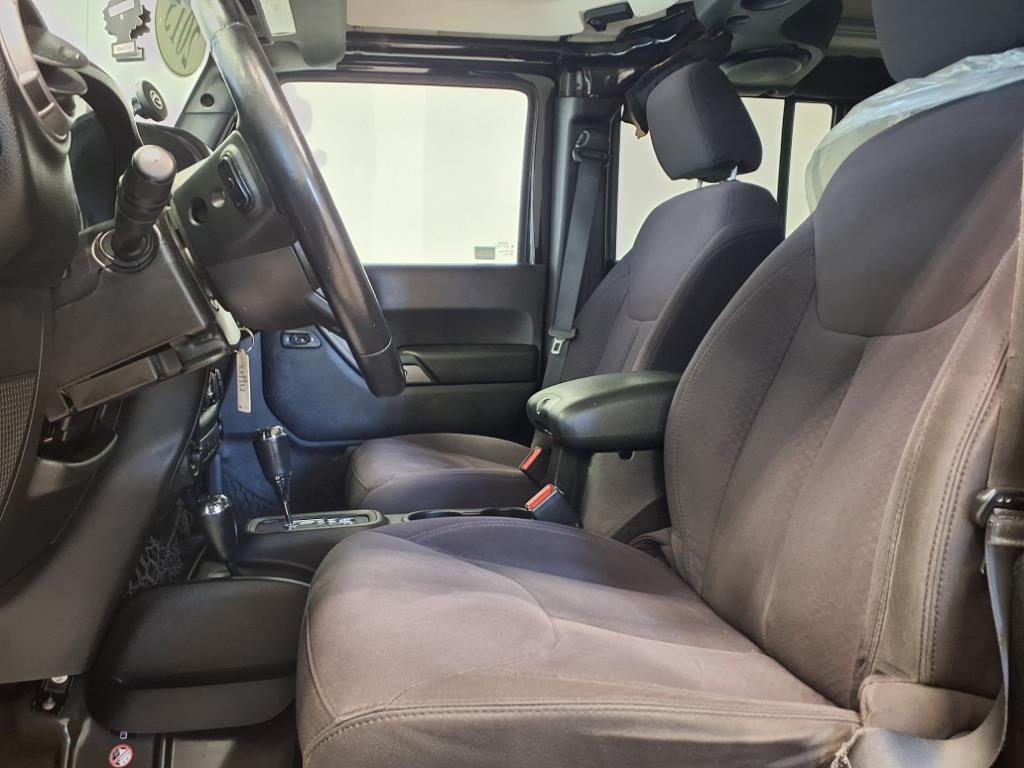 used 2013 Jeep Wrangler Unlimited car, priced at $12,995
