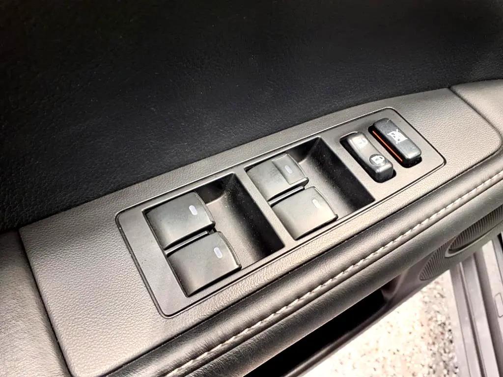 used 2013 Lexus ES 350 car, priced at $11,995