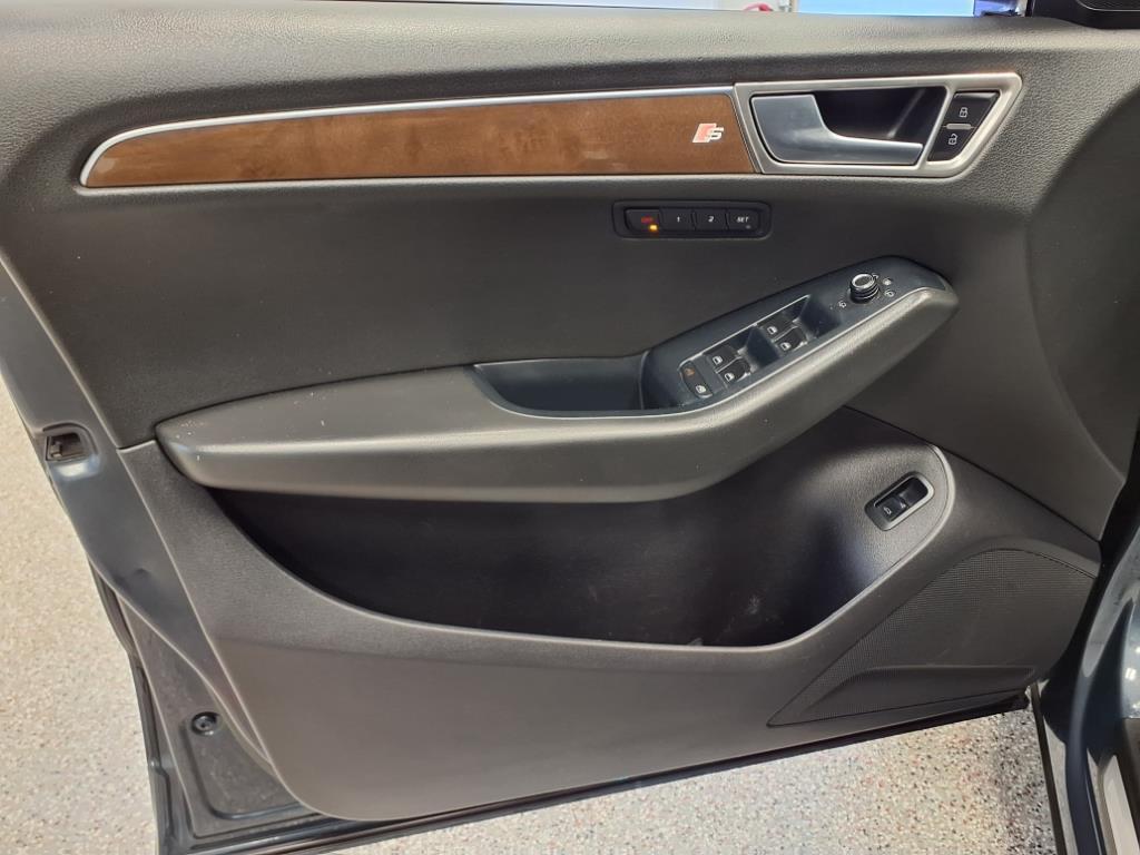 used 2011 Audi Q5 car, priced at $9,995