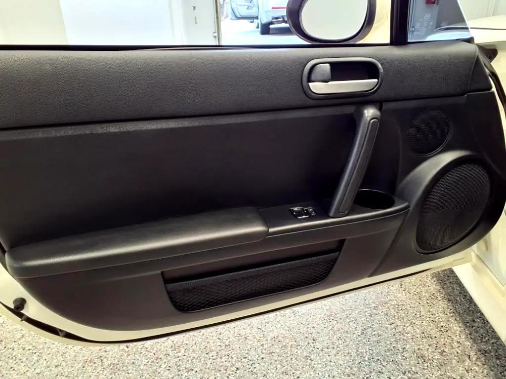used 2009 Mazda MX-5 Miata car, priced at $11,495