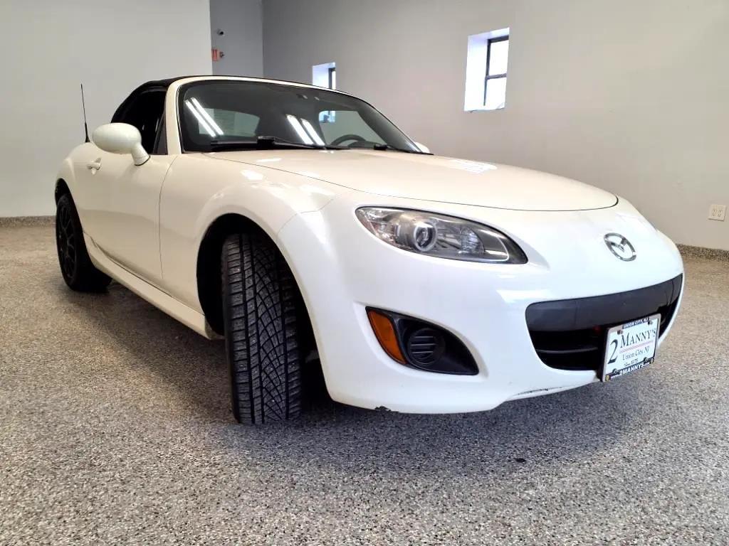 used 2009 Mazda MX-5 Miata car, priced at $11,495
