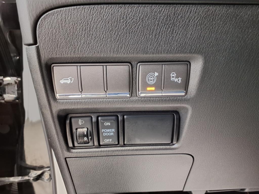 used 2017 INFINITI QX80 car, priced at $15,995