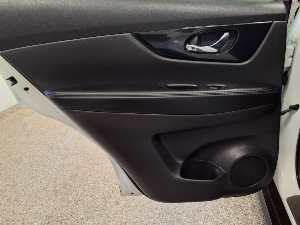 used 2019 Nissan Rogue car, priced at $15,995