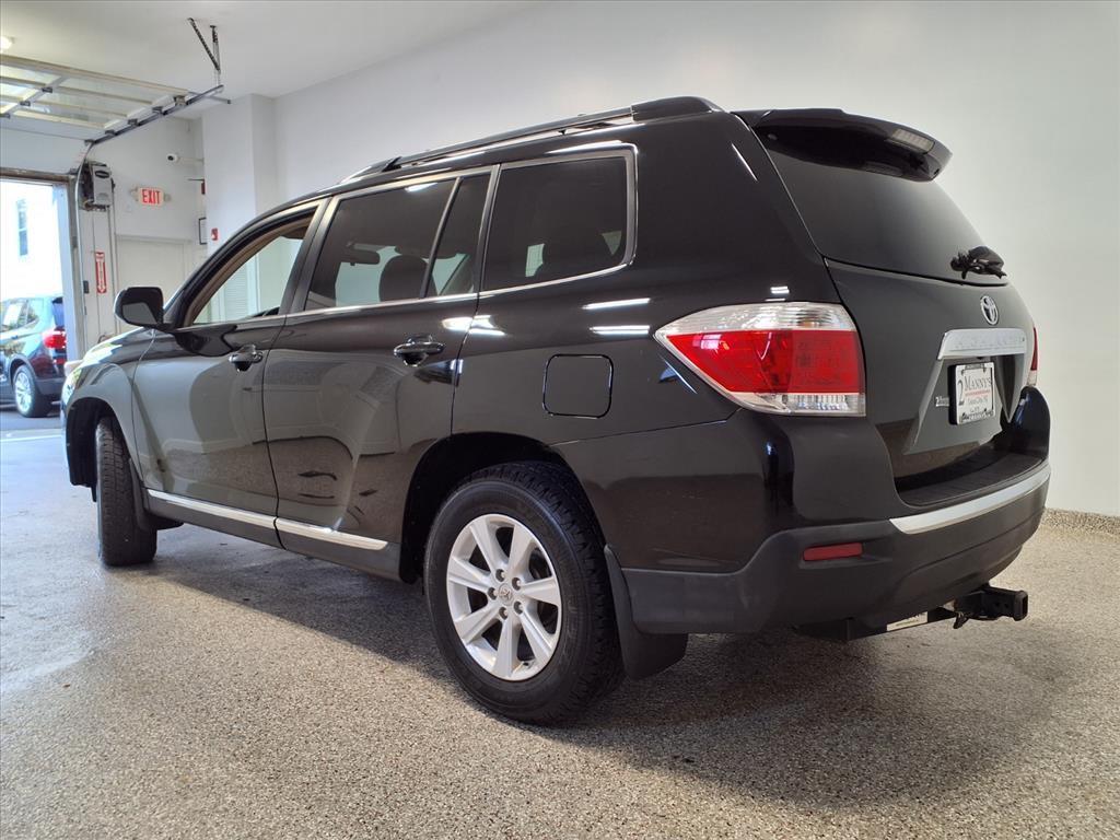 used 2012 Toyota Highlander car, priced at $8,995