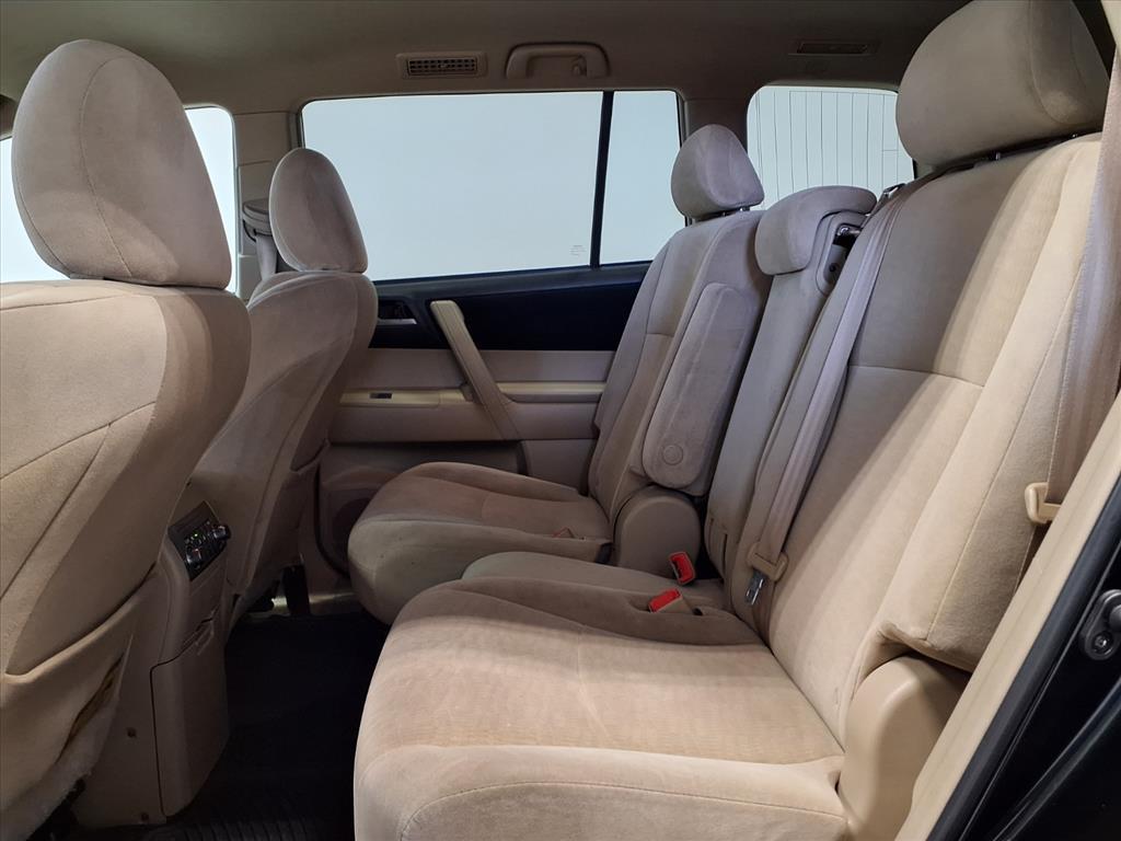 used 2012 Toyota Highlander car, priced at $8,995