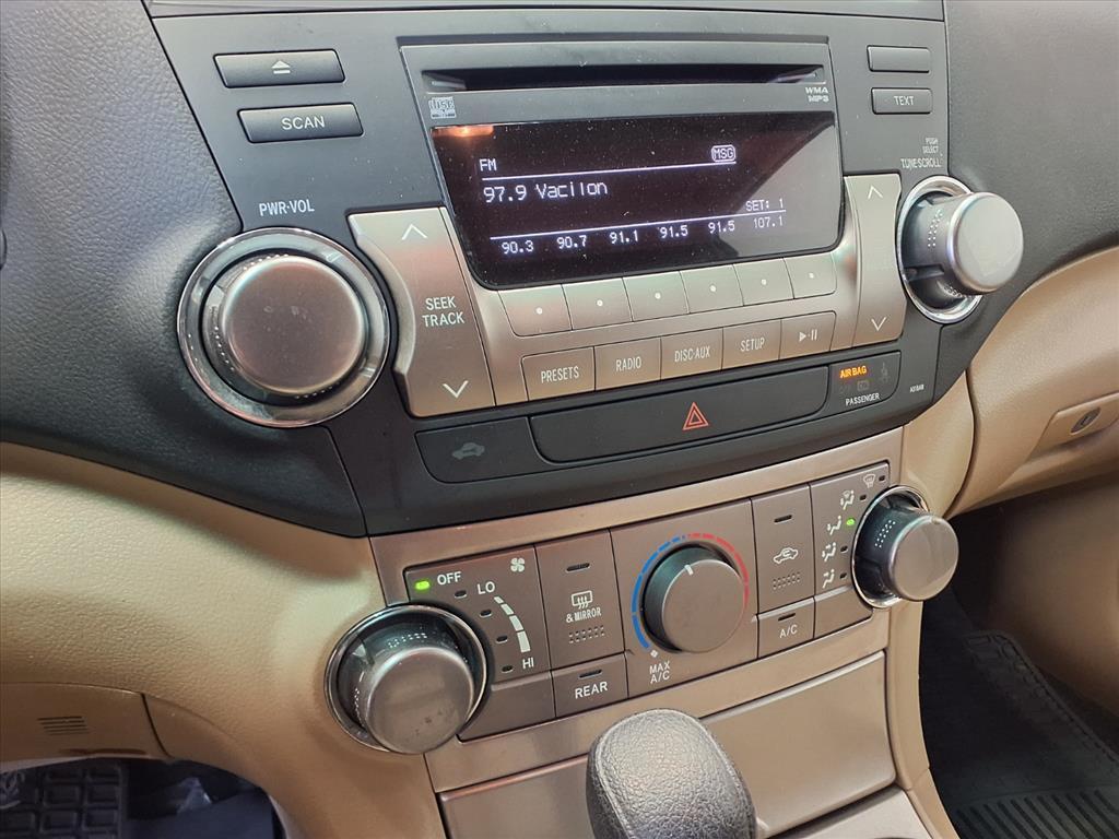 used 2012 Toyota Highlander car, priced at $8,995