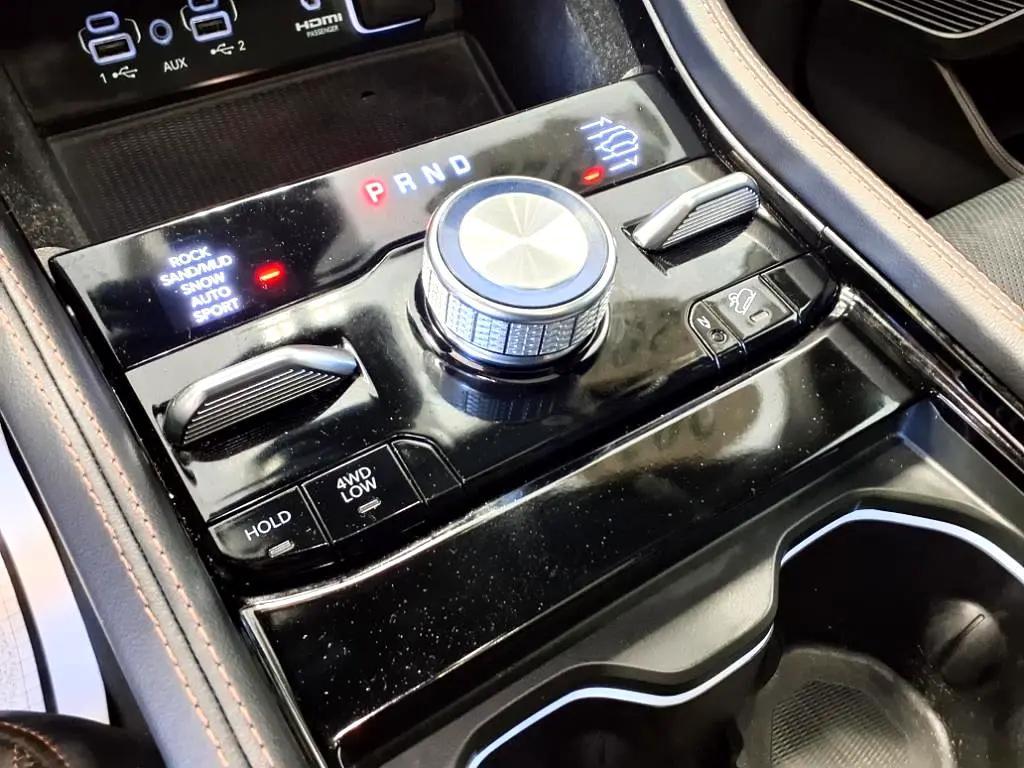 used 2022 Jeep Grand Cherokee car, priced at $37,995