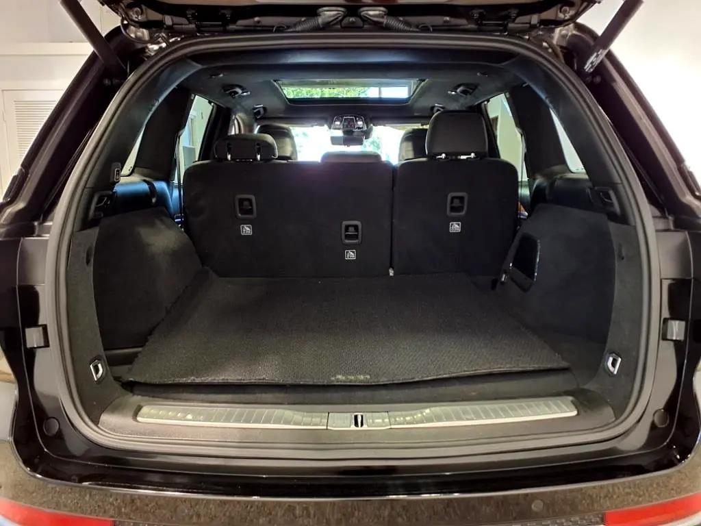 used 2022 Jeep Grand Cherokee car, priced at $37,995