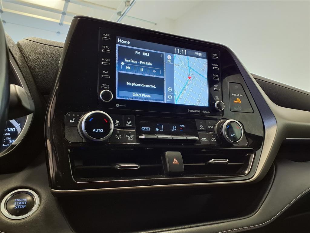 used 2021 Toyota Highlander car, priced at $27,995