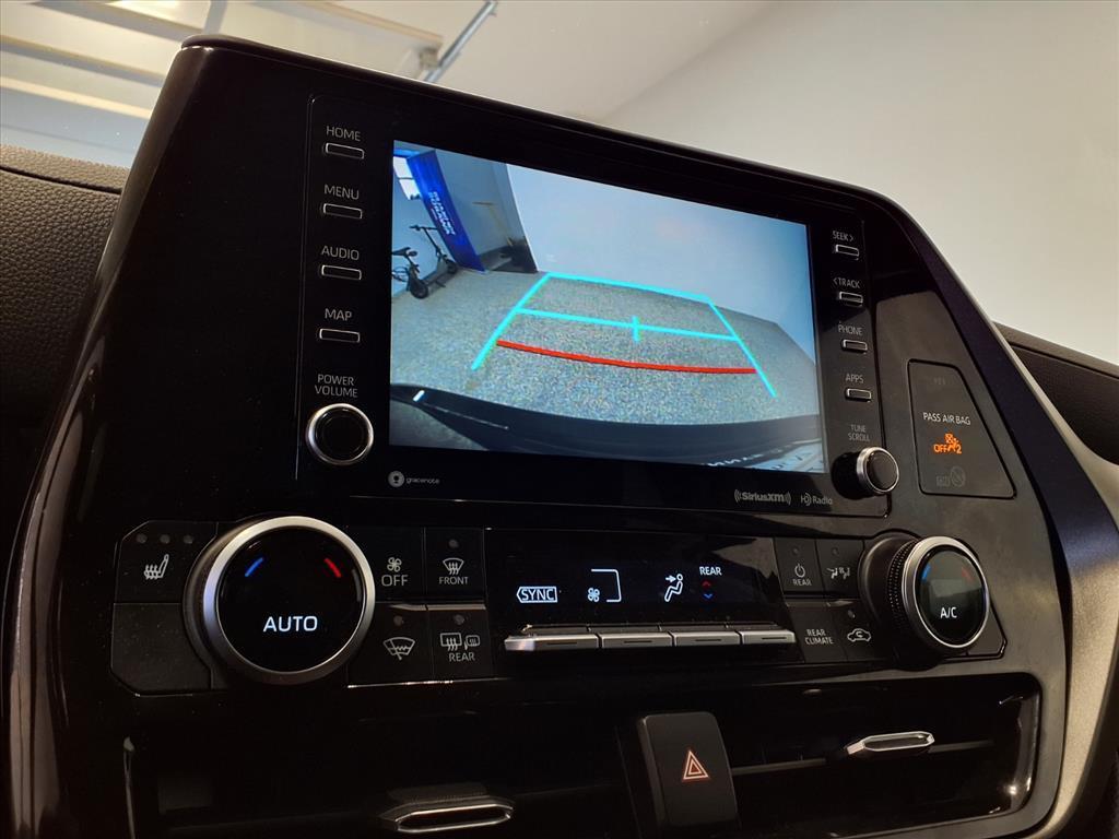 used 2021 Toyota Highlander car, priced at $27,995