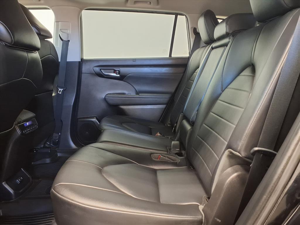 used 2021 Toyota Highlander car, priced at $27,995
