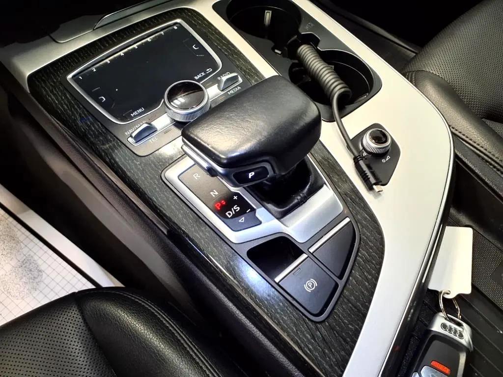 used 2019 Audi Q7 car, priced at $20,995