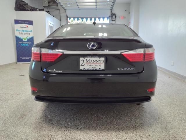 used 2013 Lexus ES 300h car, priced at $13,995