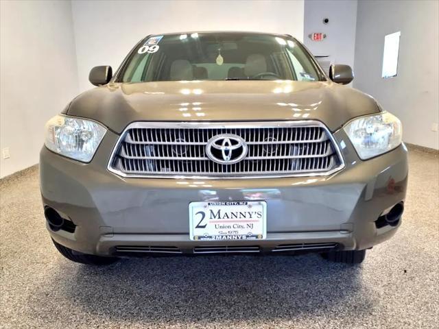 used 2009 Toyota Highlander Hybrid car, priced at $10,995