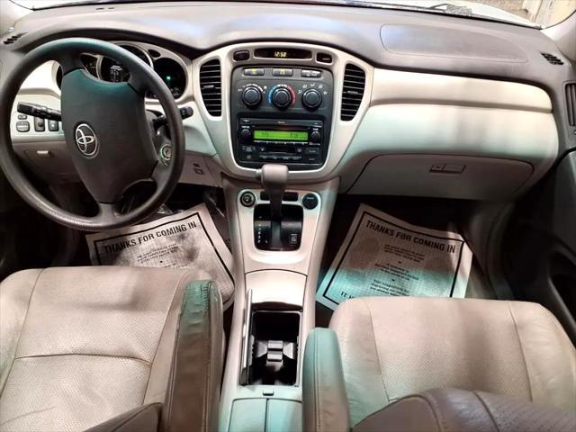 used 2004 Toyota Highlander car, priced at $6,995