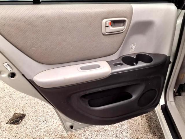 used 2004 Toyota Highlander car, priced at $6,995